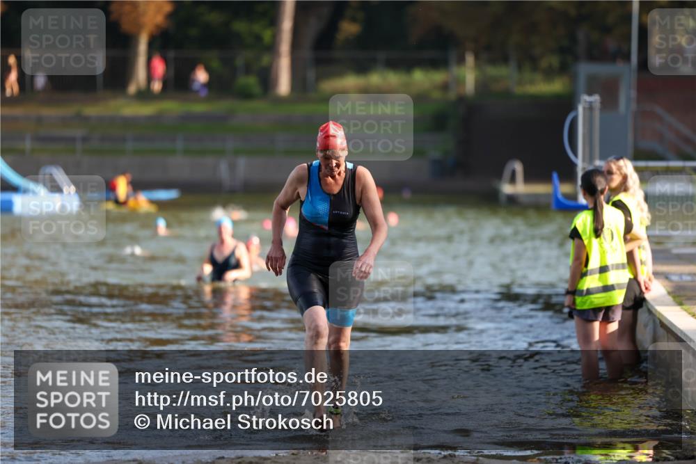 08.09.2024 - Stadtparktriathlon Michael Strokosch http://msf.ph/oto/7025805 08.09.2024 09:51:04 Schwimmen 232 meine-sportfotos.de