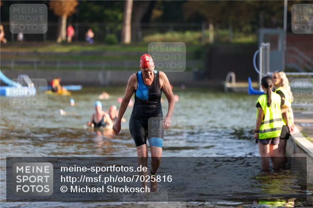 08.09.2024 - Stadtparktriathlon Michael Strokosch http://msf.ph/oto/7025816 08.09.2024 09:51:04 Schwimmen 232 meine-sportfotos.de