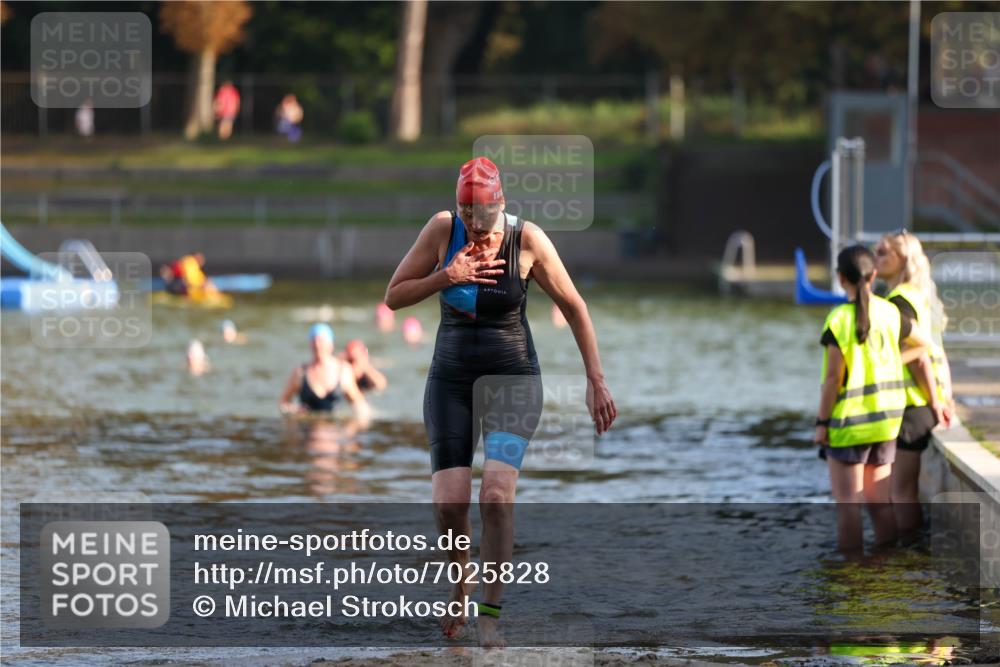 08.09.2024 - Stadtparktriathlon Michael Strokosch http://msf.ph/oto/7025828 08.09.2024 09:51:05 Schwimmen 232 meine-sportfotos.de