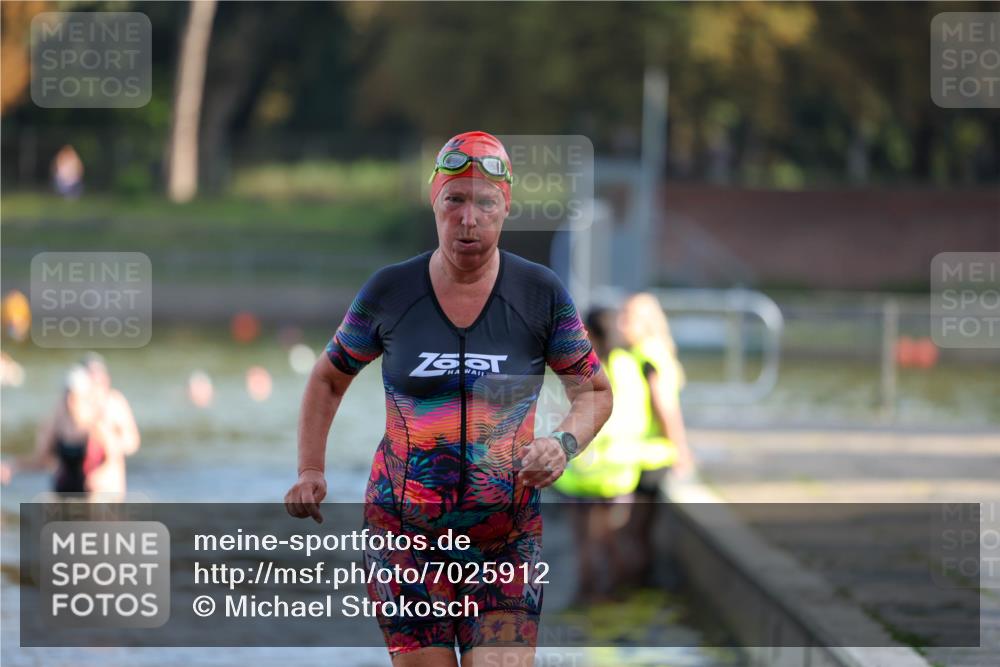 08.09.2024 - Stadtparktriathlon Michael Strokosch http://msf.ph/oto/7025912 08.09.2024 09:51:30 Schwimmen 209, 227, 249 meine-sportfotos.de