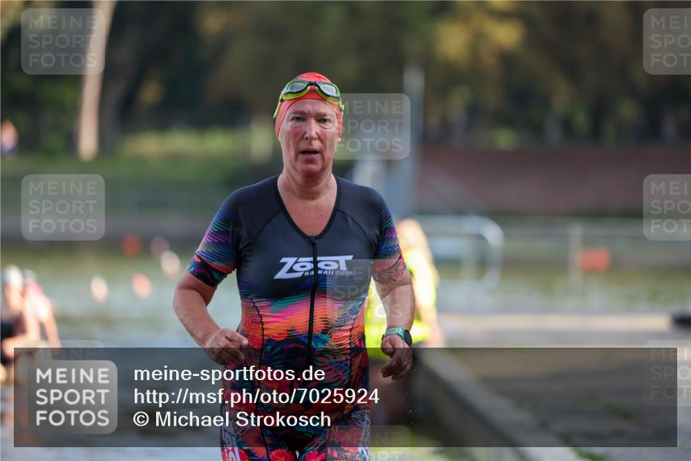 08.09.2024 - Stadtparktriathlon Michael Strokosch http://msf.ph/oto/7025924 08.09.2024 09:51:31 Schwimmen 209, 249 meine-sportfotos.de