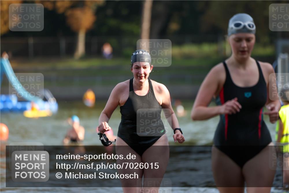 08.09.2024 - Stadtparktriathlon Michael Strokosch http://msf.ph/oto/7026015 08.09.2024 09:51:44 Schwimmen 209, 218 meine-sportfotos.de