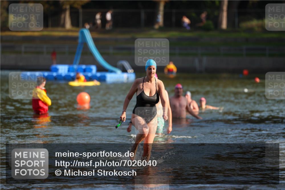 08.09.2024 - Stadtparktriathlon Michael Strokosch http://msf.ph/oto/7026040 08.09.2024 09:51:59 Schwimmen 219 meine-sportfotos.de