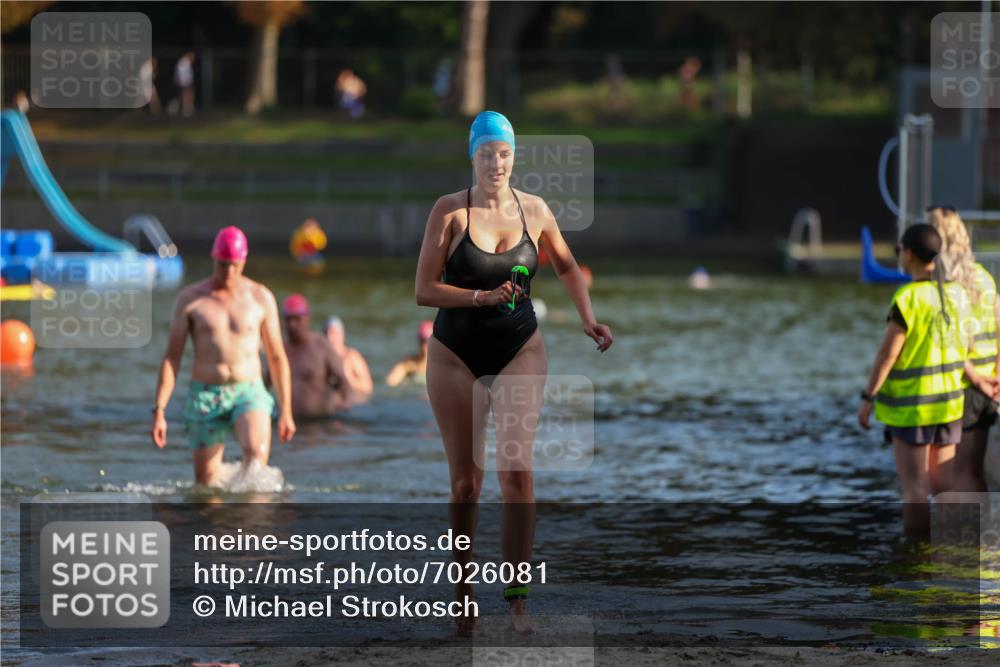 08.09.2024 - Stadtparktriathlon Michael Strokosch http://msf.ph/oto/7026081 08.09.2024 09:52:01 Schwimmen 219 meine-sportfotos.de