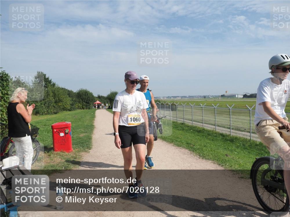 08.09.2024 - Airport Race Miley Keyser http://msf.ph/oto/7026128 08.09.2024 12:56:36 Laufen OLYMPUS, DIGITAL, CAMERA meine-sportfotos.de