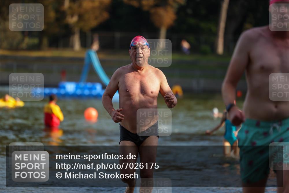 08.09.2024 - Stadtparktriathlon Michael Strokosch http://msf.ph/oto/7026175 08.09.2024 09:52:15 Schwimmen 202, 210, 233, 253 meine-sportfotos.de