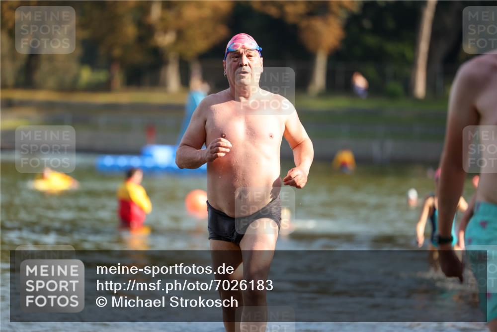 08.09.2024 - Stadtparktriathlon Michael Strokosch http://msf.ph/oto/7026183 08.09.2024 09:52:15 Schwimmen 202, 210, 233, 253 meine-sportfotos.de