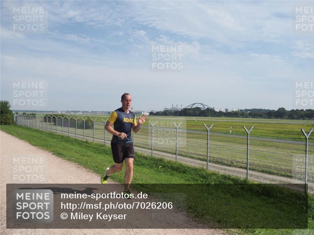 08.09.2024 - Airport Race Miley Keyser http://msf.ph/oto/7026206 08.09.2024 12:57:12 Laufen OLYMPUS, DIGITAL, CAMERA meine-sportfotos.de