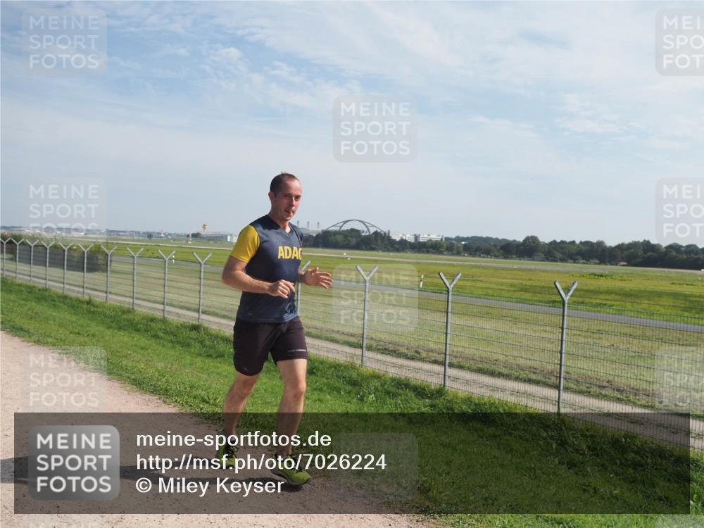08.09.2024 - Airport Race Miley Keyser http://msf.ph/oto/7026224 08.09.2024 12:57:12 Laufen OLYMPUS, DIGITAL, CAMERA meine-sportfotos.de