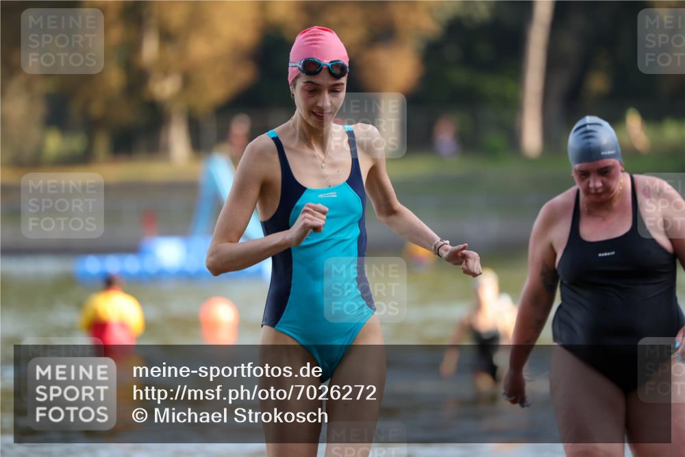 08.09.2024 - Stadtparktriathlon Michael Strokosch http://msf.ph/oto/7026272 08.09.2024 09:52:25 Schwimmen 210, 233, 246 meine-sportfotos.de
