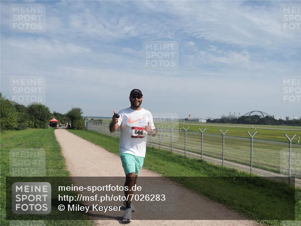 08.09.2024 - Airport Race Miley Keyser http://msf.ph/oto/7026283 08.09.2024 12:58:01 Laufen OLYMPUS, DIGITAL, CAMERA meine-sportfotos.de