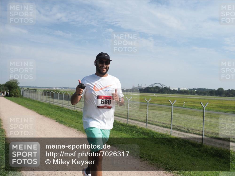 08.09.2024 - Airport Race Miley Keyser http://msf.ph/oto/7026317 08.09.2024 12:58:02 Laufen OLYMPUS, DIGITAL, CAMERA meine-sportfotos.de