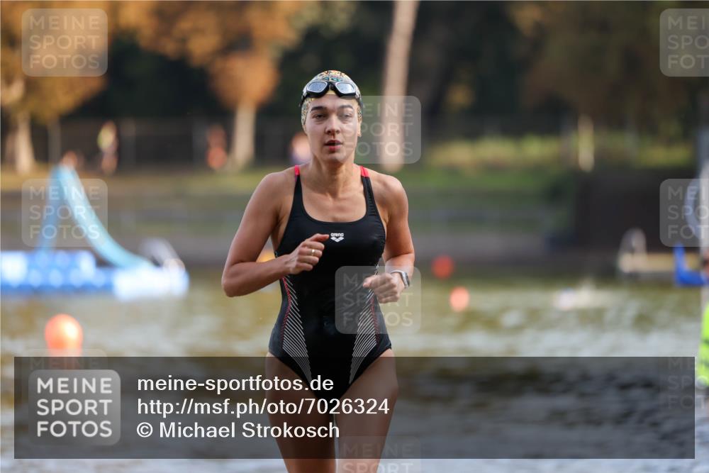 08.09.2024 - Stadtparktriathlon Michael Strokosch http://msf.ph/oto/7026324 08.09.2024 09:52:34 Schwimmen 246 meine-sportfotos.de