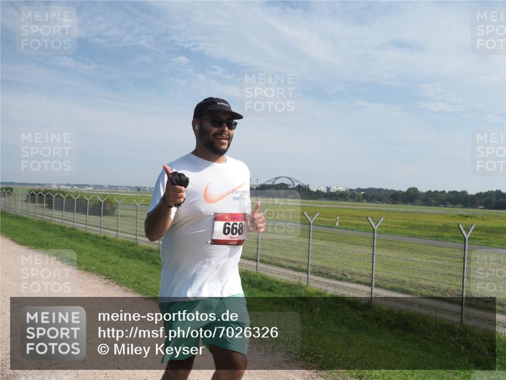 08.09.2024 - Airport Race Miley Keyser http://msf.ph/oto/7026326 08.09.2024 12:58:02 Laufen OLYMPUS, DIGITAL, CAMERA meine-sportfotos.de