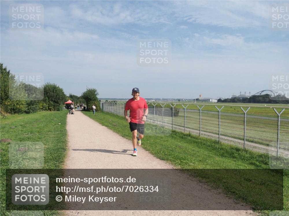 08.09.2024 - Airport Race Miley Keyser http://msf.ph/oto/7026334 08.09.2024 12:59:46 Laufen OLYMPUS, DIGITAL, CAMERA meine-sportfotos.de