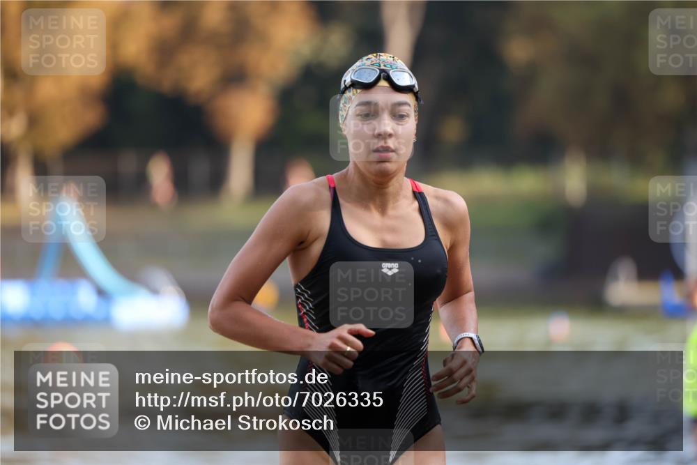 08.09.2024 - Stadtparktriathlon Michael Strokosch http://msf.ph/oto/7026335 08.09.2024 09:52:34 Schwimmen 246 meine-sportfotos.de