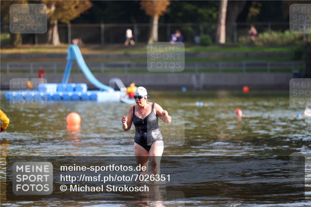 08.09.2024 - Stadtparktriathlon Michael Strokosch http://msf.ph/oto/7026351 08.09.2024 09:53:03 Schwimmen 235 meine-sportfotos.de
