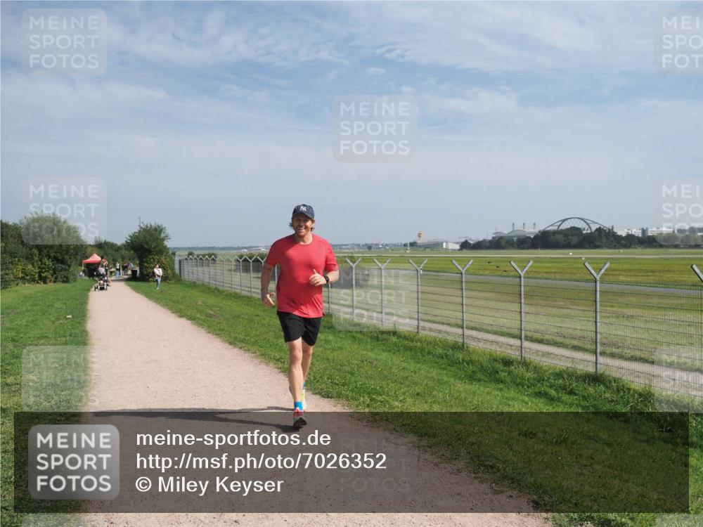 08.09.2024 - Airport Race Miley Keyser http://msf.ph/oto/7026352 08.09.2024 12:59:47 Laufen OLYMPUS, DIGITAL, CAMERA meine-sportfotos.de