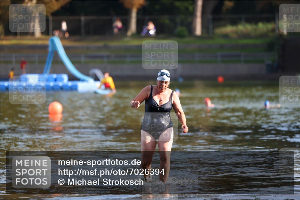 08.09.2024 - Stadtparktriathlon Michael Strokosch http://msf.ph/oto/7026394 08.09.2024 09:53:06 Schwimmen 235 meine-sportfotos.de