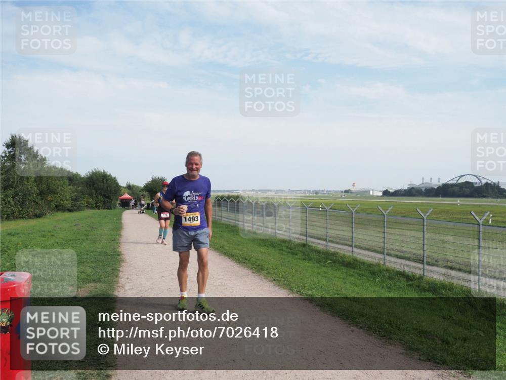 08.09.2024 - Airport Race Miley Keyser http://msf.ph/oto/7026418 08.09.2024 13:01:23 Laufen OLYMPUS, DIGITAL, CAMERA meine-sportfotos.de