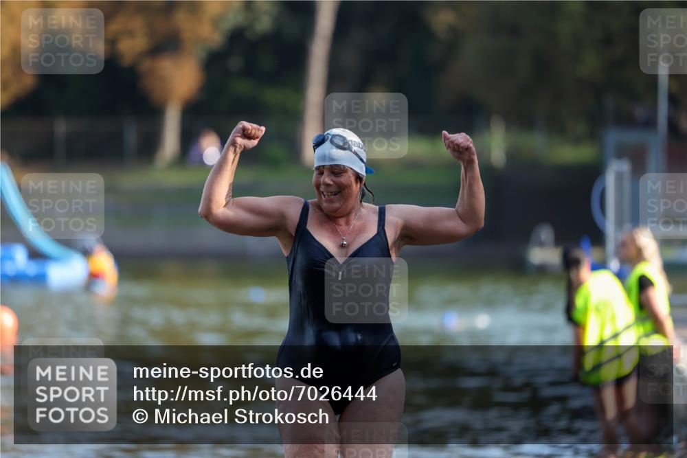 08.09.2024 - Stadtparktriathlon Michael Strokosch http://msf.ph/oto/7026444 08.09.2024 09:53:11 Schwimmen 235 meine-sportfotos.de