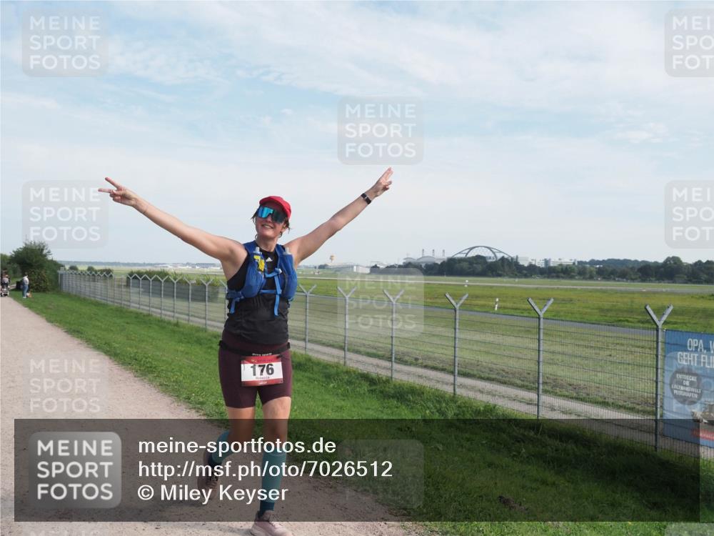 08.09.2024 - Airport Race Miley Keyser http://msf.ph/oto/7026512 08.09.2024 13:01:29 Laufen OLYMPUS, DIGITAL, CAMERA meine-sportfotos.de