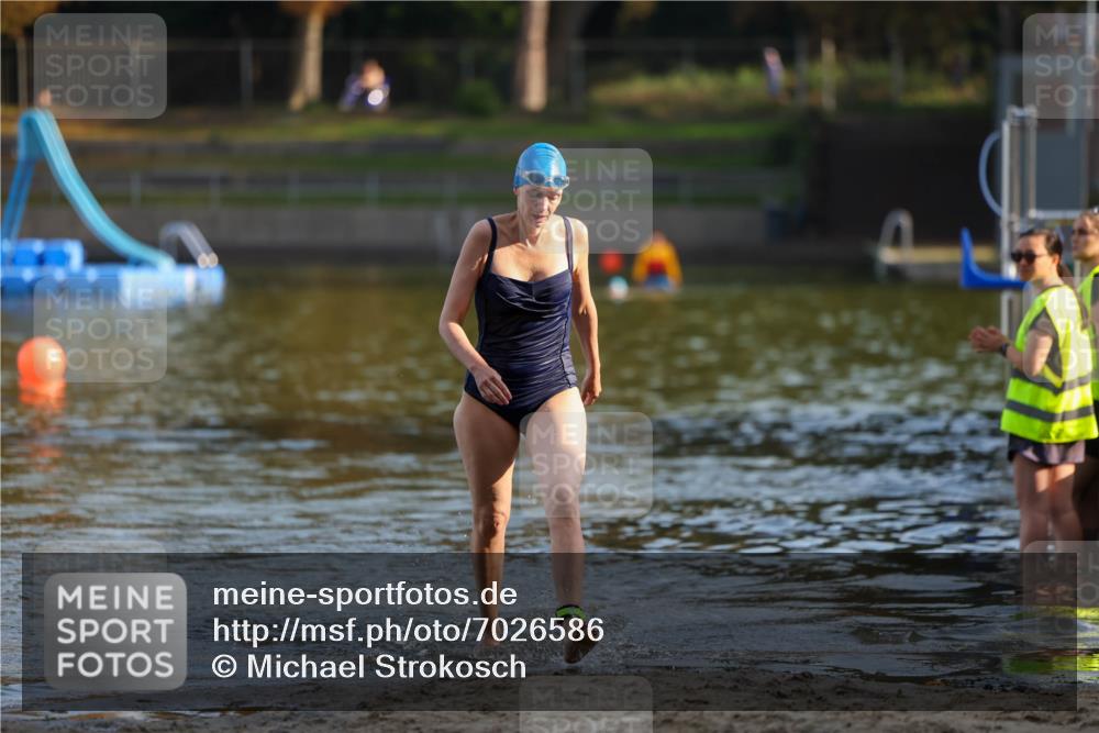 08.09.2024 - Stadtparktriathlon Michael Strokosch http://msf.ph/oto/7026586 08.09.2024 09:54:21 Schwimmen 261 meine-sportfotos.de