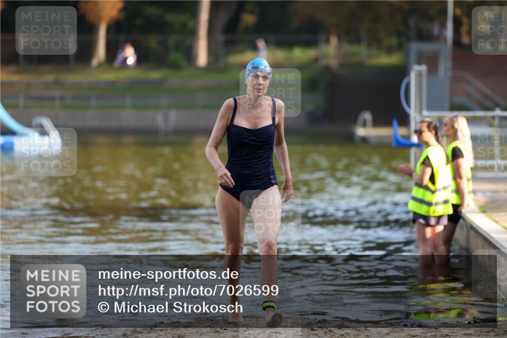 08.09.2024 - Stadtparktriathlon Michael Strokosch http://msf.ph/oto/7026599 08.09.2024 09:54:22 Schwimmen 261 meine-sportfotos.de