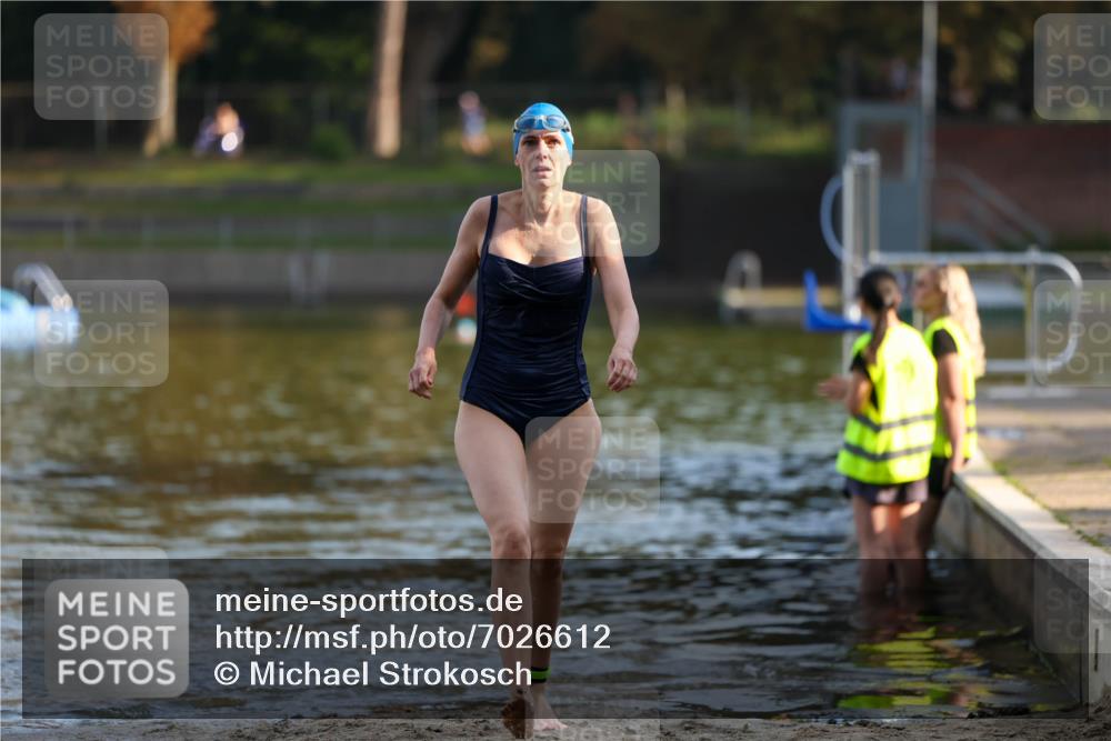 08.09.2024 - Stadtparktriathlon Michael Strokosch http://msf.ph/oto/7026612 08.09.2024 09:54:22 Schwimmen 261 meine-sportfotos.de