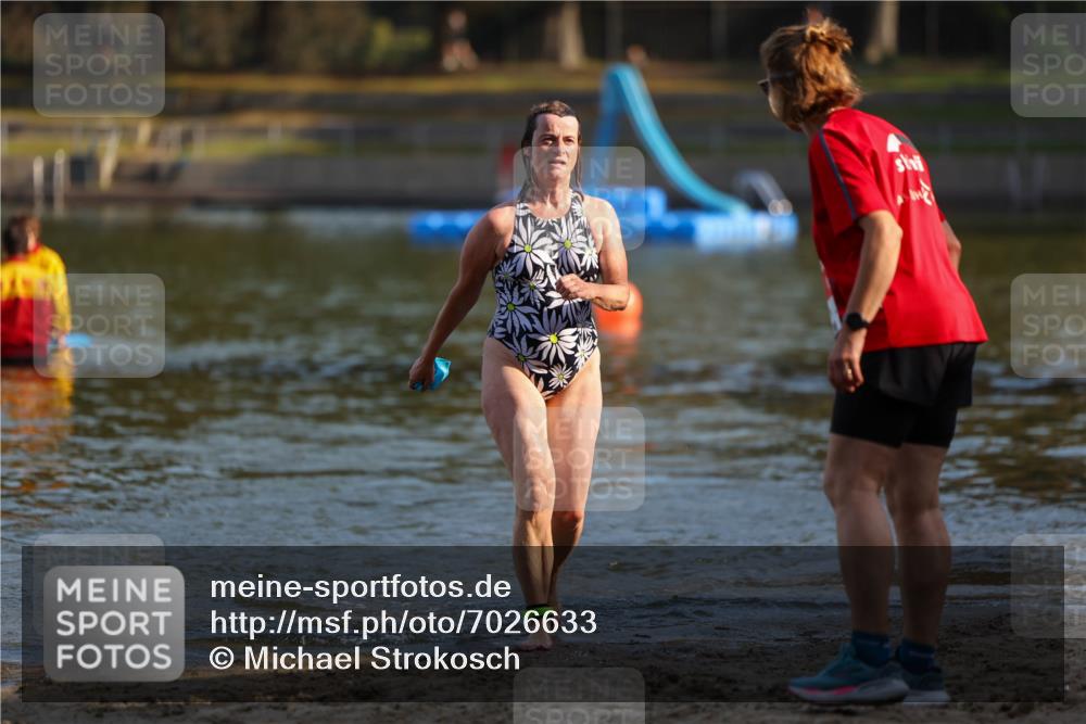 08.09.2024 - Stadtparktriathlon Michael Strokosch http://msf.ph/oto/7026633 08.09.2024 09:56:07 Schwimmen 236 meine-sportfotos.de