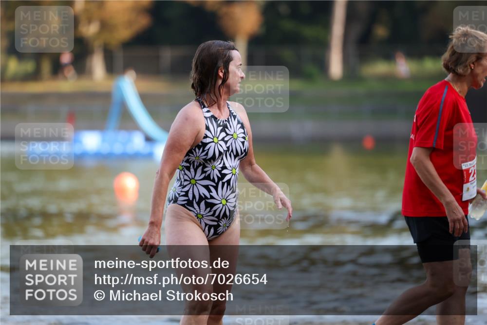 08.09.2024 - Stadtparktriathlon Michael Strokosch http://msf.ph/oto/7026654 08.09.2024 09:56:11 Schwimmen 236 meine-sportfotos.de