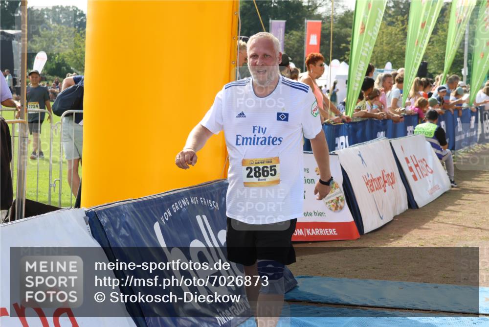 08.09.2024 - Airport Race Strokosch-Dieckow http://msf.ph/oto/7026873 08.09.2024 12:24:33 Ziel 494, 607, 648, 2865, 3152 meine-sportfotos.de