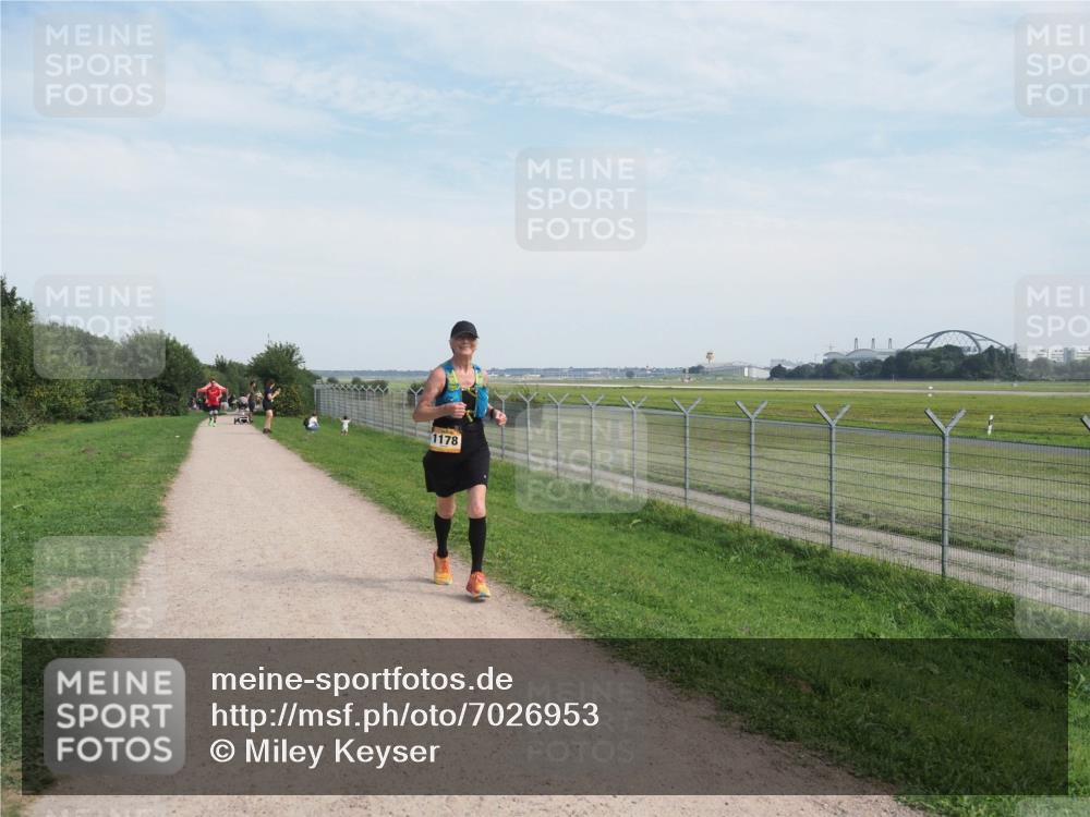 08.09.2024 - Airport Race Miley Keyser http://msf.ph/oto/7026953 08.09.2024 13:04:37 Laufen OLYMPUS, DIGITAL, CAMERA meine-sportfotos.de