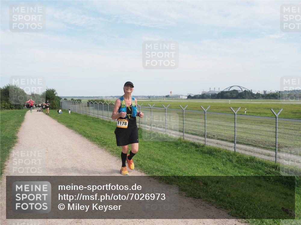 08.09.2024 - Airport Race Miley Keyser http://msf.ph/oto/7026973 08.09.2024 13:04:37 Laufen OLYMPUS, DIGITAL, CAMERA meine-sportfotos.de