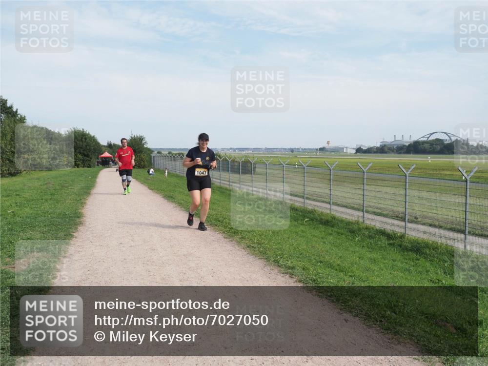 08.09.2024 - Airport Race Miley Keyser http://msf.ph/oto/7027050 08.09.2024 13:04:48 Laufen OLYMPUS, DIGITAL, CAMERA meine-sportfotos.de
