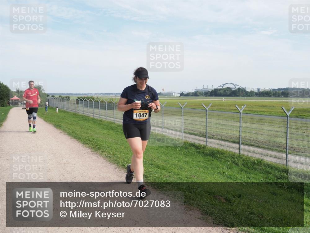 08.09.2024 - Airport Race Miley Keyser http://msf.ph/oto/7027083 08.09.2024 13:04:50 Laufen OLYMPUS, DIGITAL, CAMERA meine-sportfotos.de