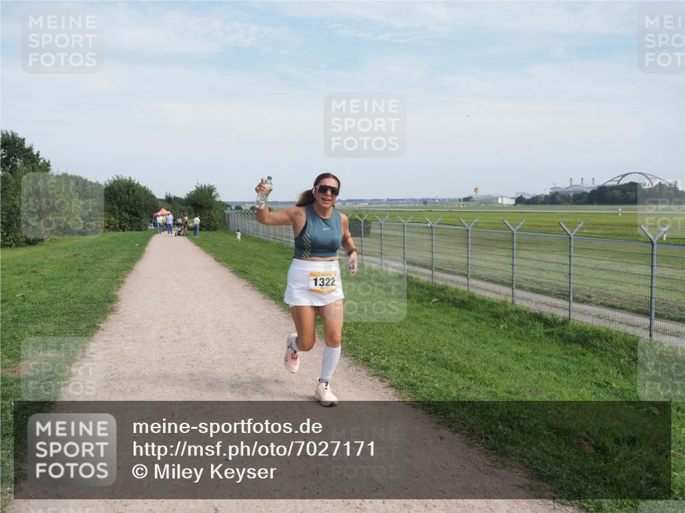 08.09.2024 - Airport Race Miley Keyser http://msf.ph/oto/7027171 08.09.2024 13:06:08 Laufen OLYMPUS, DIGITAL, CAMERA meine-sportfotos.de
