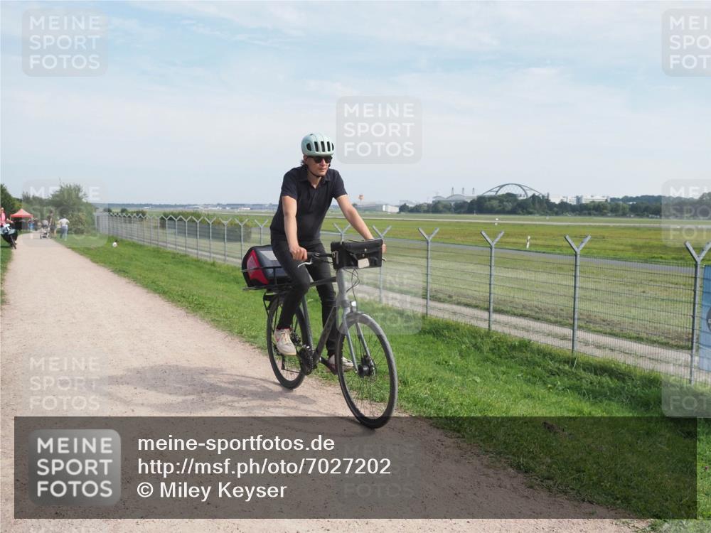 08.09.2024 - Airport Race Miley Keyser http://msf.ph/oto/7027202 08.09.2024 13:07:23 Laufen OLYMPUS, DIGITAL, CAMERA meine-sportfotos.de