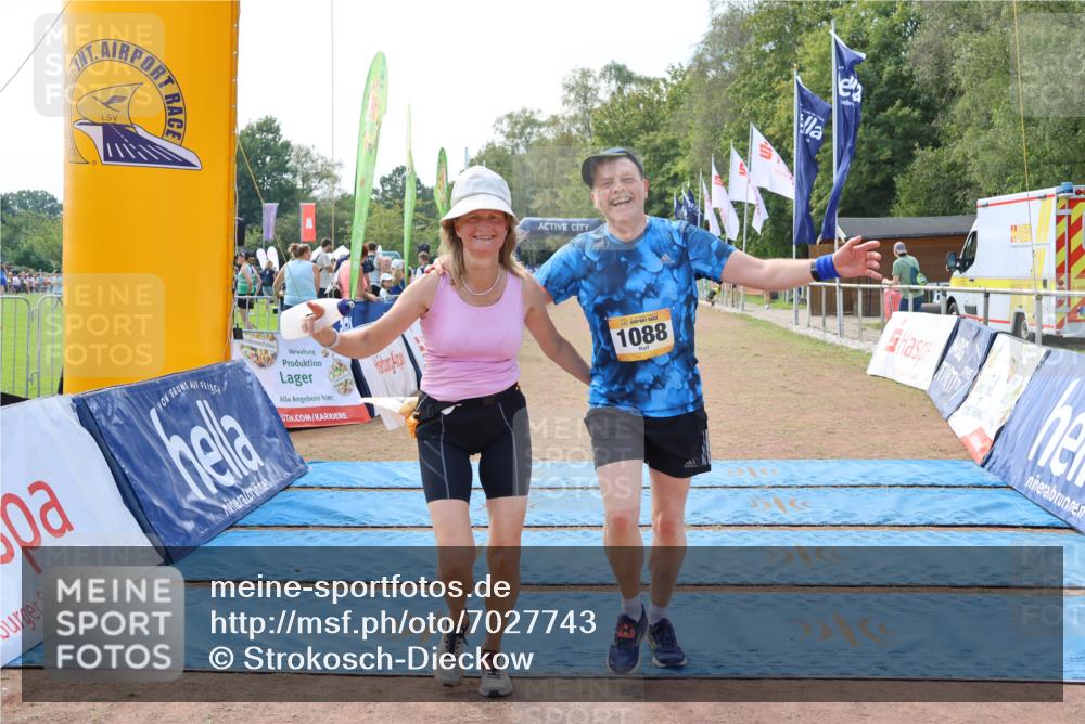 08.09.2024 - Airport Race Strokosch-Dieckow http://msf.ph/oto/7027743 08.09.2024 13:12:50 Ziel 977, 1088 meine-sportfotos.de