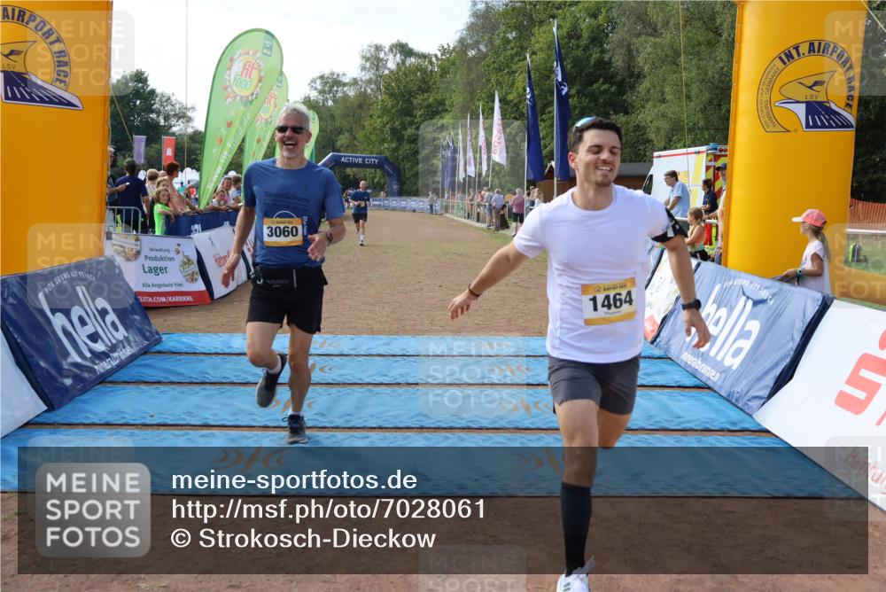 08.09.2024 - Airport Race Strokosch-Dieckow http://msf.ph/oto/7028061 08.09.2024 12:25:33 Ziel 28, 207, 291, 292, 765, 1464, 3009, 3060 meine-sportfotos.de