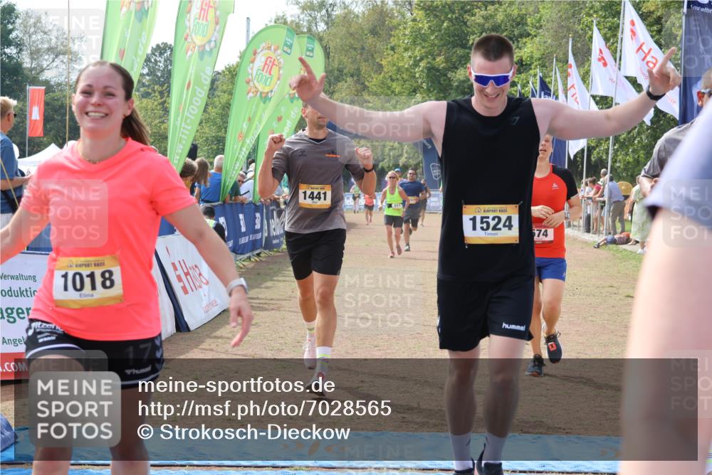 08.09.2024 - Airport Race Strokosch-Dieckow http://msf.ph/oto/7028565 08.09.2024 12:39:21 Ziel 371, 422, 573, 574, 743, 916, 1018, 1078, 1441, 1524 meine-sportfotos.de