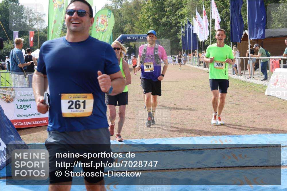 08.09.2024 - Airport Race Strokosch-Dieckow http://msf.ph/oto/7028747 08.09.2024 12:39:29 Ziel 128, 261, 511, 574, 743, 758, 781, 916, 1018, 1441, 1524, 1528 meine-sportfotos.de