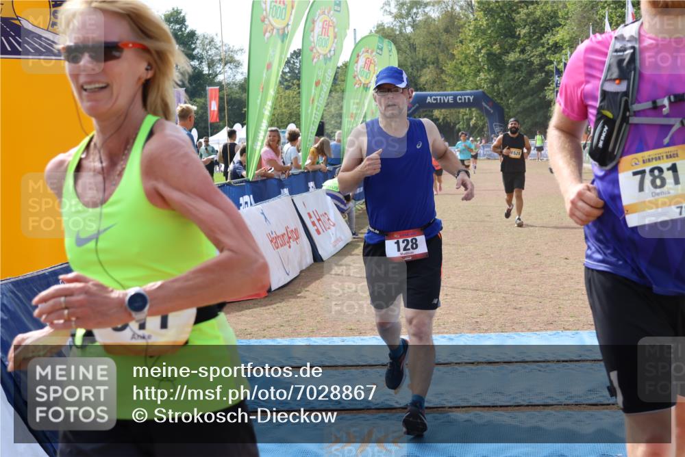 08.09.2024 - Airport Race Strokosch-Dieckow http://msf.ph/oto/7028867 08.09.2024 12:39:32 Ziel 128, 261, 511, 574, 743, 758, 781, 1441, 1528 meine-sportfotos.de