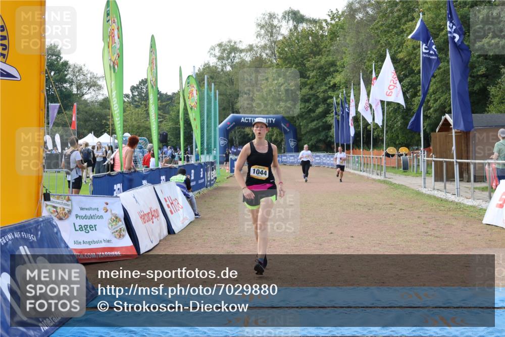 08.09.2024 - Airport Race Strokosch-Dieckow http://msf.ph/oto/7029880 08.09.2024 13:16:07 Ziel 1044, 1048 meine-sportfotos.de