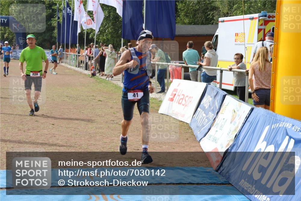 08.09.2024 - Airport Race Strokosch-Dieckow http://msf.ph/oto/7030142 08.09.2024 12:40:36 Ziel 41, 228, 405, 431, 696, 1330, 3015 meine-sportfotos.de