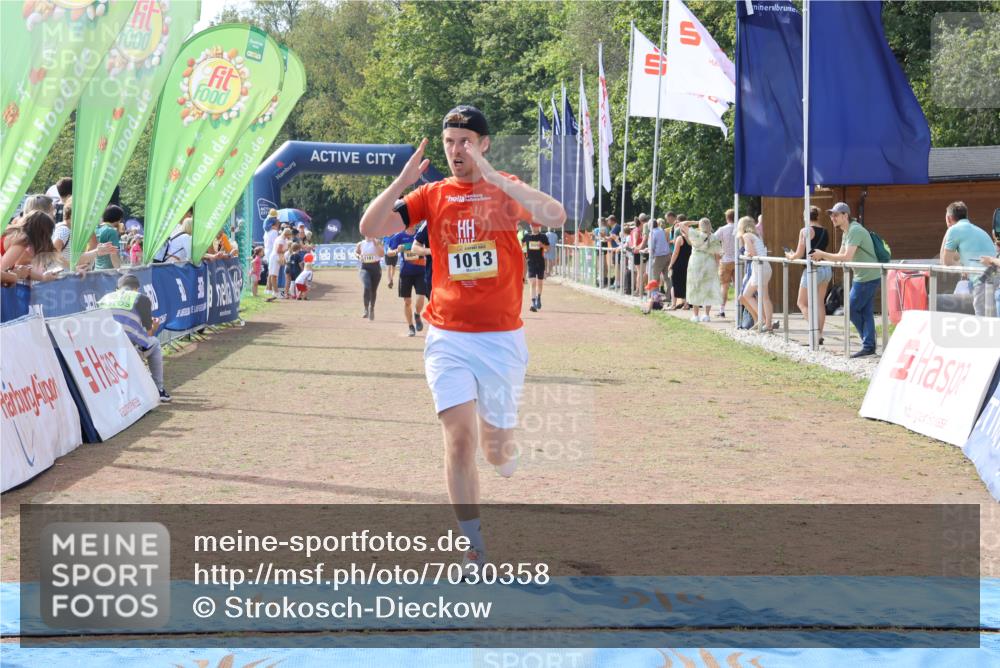 08.09.2024 - Airport Race Strokosch-Dieckow http://msf.ph/oto/7030358 08.09.2024 12:40:54 Ziel 533, 1013, 1468, 1469 meine-sportfotos.de