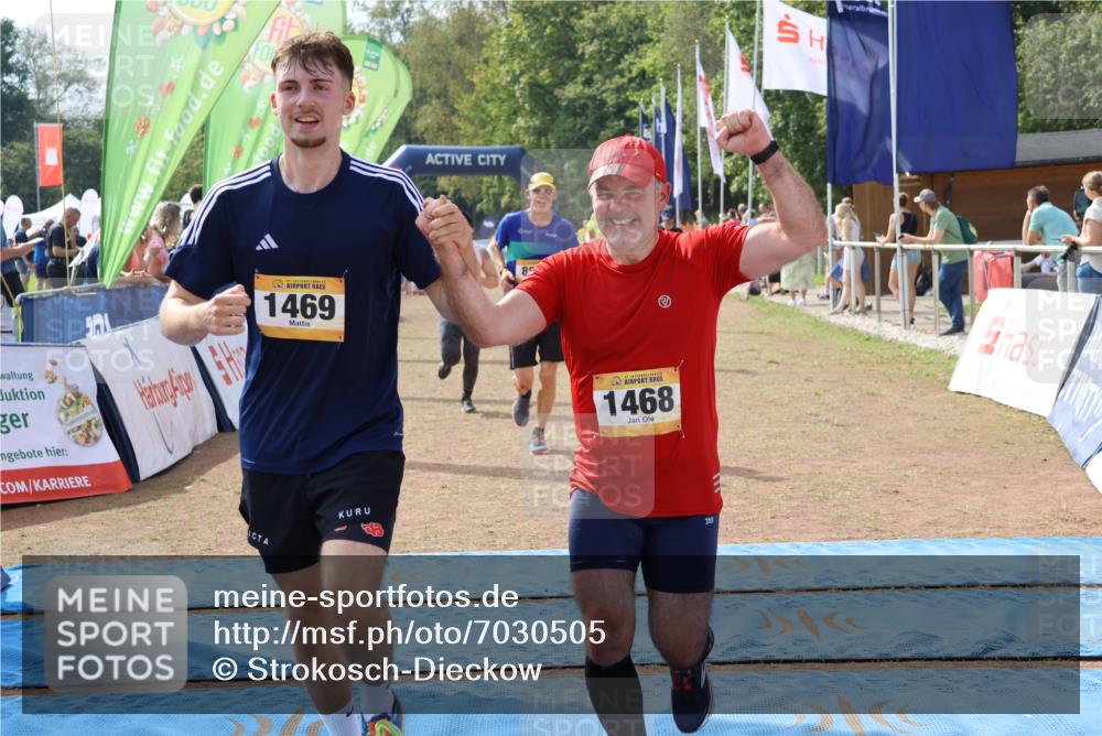 08.09.2024 - Airport Race Strokosch-Dieckow http://msf.ph/oto/7030505 08.09.2024 12:41:00 Ziel 884, 1013, 1274, 1468, 1469 meine-sportfotos.de