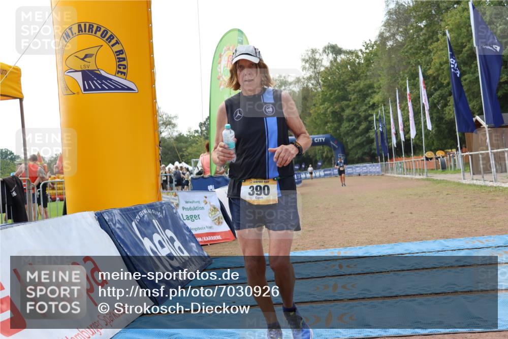 08.09.2024 - Airport Race Strokosch-Dieckow http://msf.ph/oto/7030926 08.09.2024 13:19:04 Ziel 390, 499, 1395 meine-sportfotos.de
