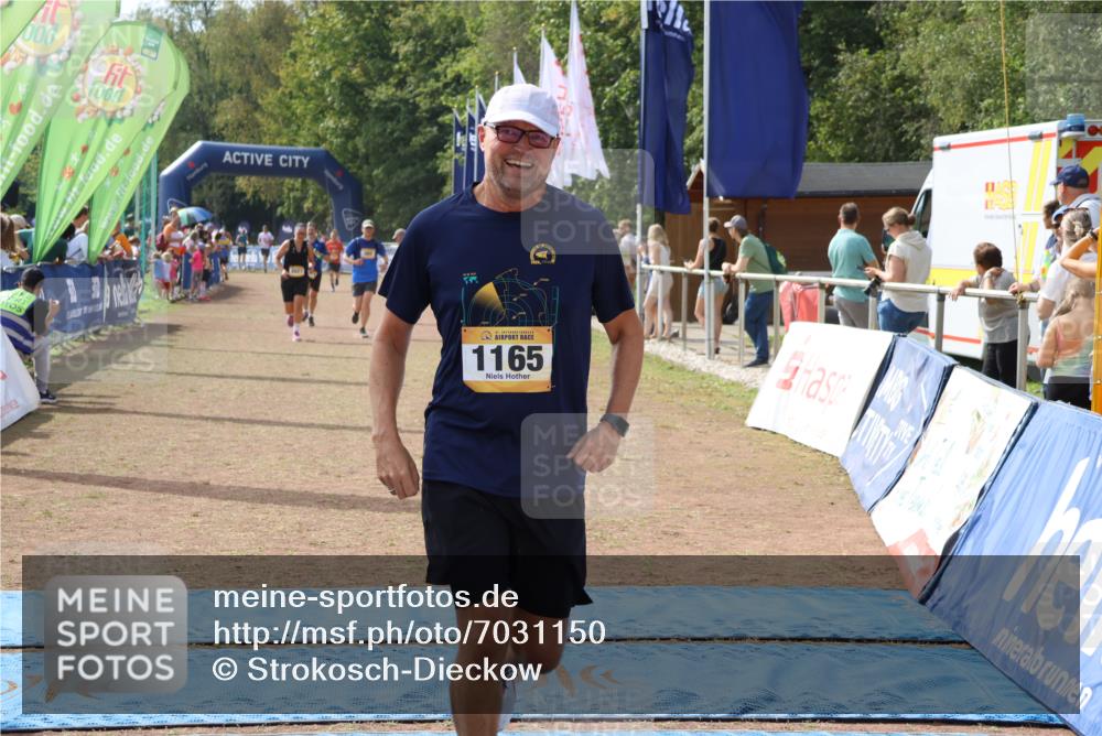 08.09.2024 - Airport Race Strokosch-Dieckow http://msf.ph/oto/7031150 08.09.2024 12:41:41 Ziel 76, 559, 1165, 3095 meine-sportfotos.de