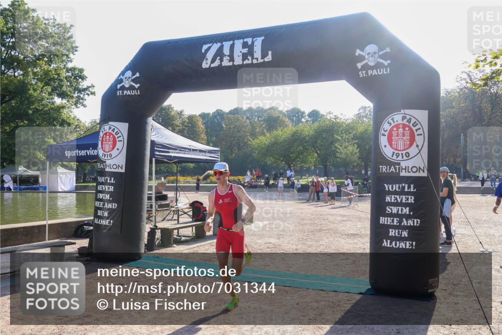 08.09.2024 - Stadtparktriathlon Luisa Fischer http://msf.ph/oto/7031344 08.09.2024 09:34:15 Ziel 13 meine-sportfotos.de